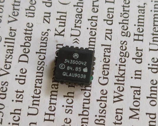 the RTS chip. a small rectangular 20 pin SMT IC with tiny apple and motorola logos and some numbers on it