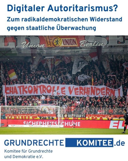 Fußball, Bundesliga, 1. FC Union Berlin - VfB Stuttgart, 26. Spieltag, An der Alten Försterei. Fans von Union Berlin halten Banner mit dem Schriftzug 