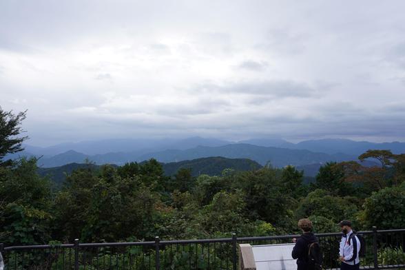 Blick vom Takaosan in die Berge Richtung Fuji