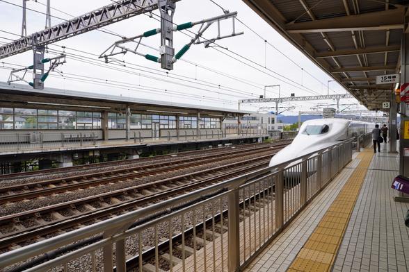 Shinkansen in Odawara
